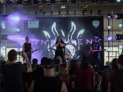 Ignescent