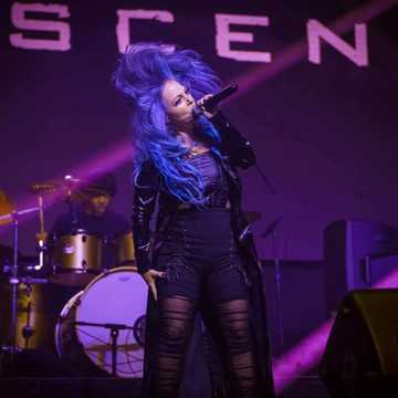 Ignescent